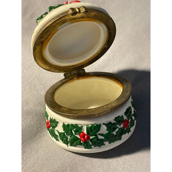 Vintage 1993 ARTMARK Jade porcelain poinsettia hinged trinket jar - Picture 8 of 11